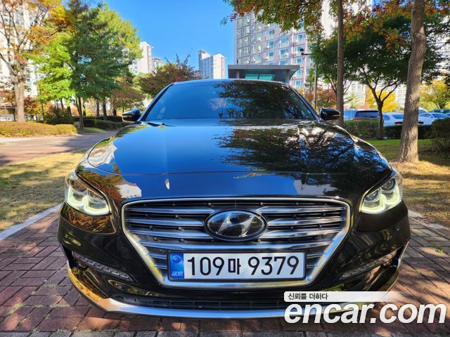 Hyundai Grandeur 2018 — photo 1