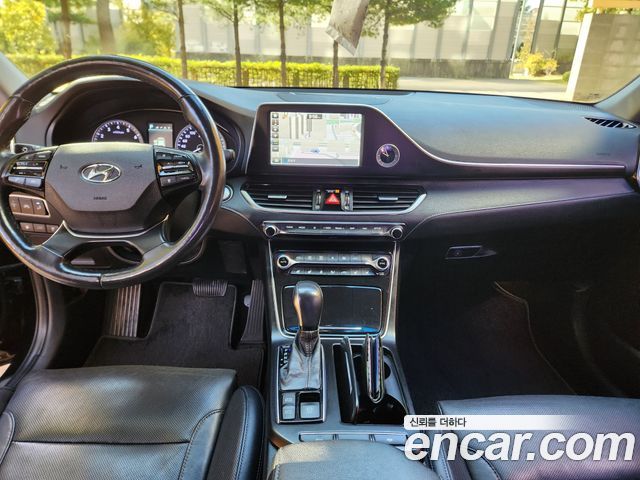 Hyundai Grandeur 2018 — photo 18