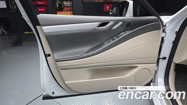Genesis G80 2025 — photo 14