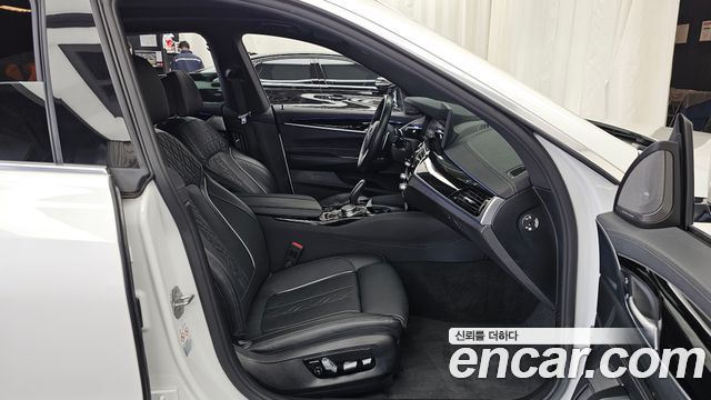 BMW Gran Turismo 2024 — photo 17