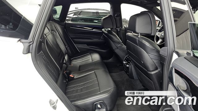 BMW Gran Turismo 2024 — photo 18