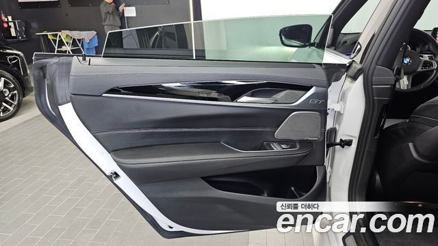 BMW Gran Turismo 2024 — photo 15