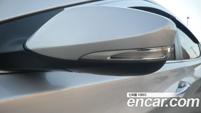 Hyundai AVANTE 2015 — photo 18