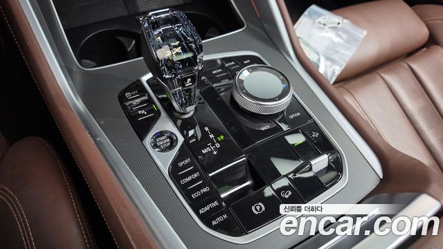 BMW X6 2022 — photo 12
