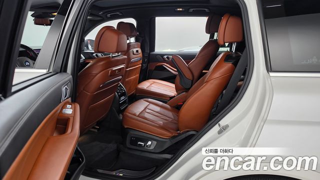 BMW X7 2024 — photo 17