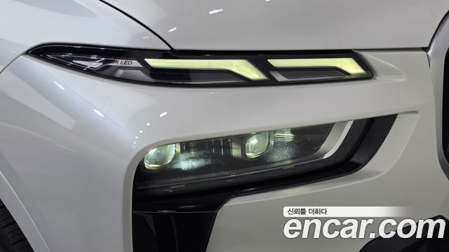 BMW X7 2024 — photo 8
