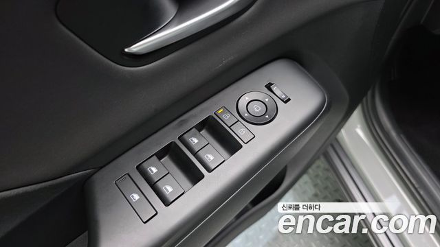 Hyundai Kona 2023 — photo 13