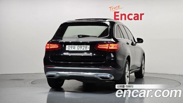 Mercedes-Benz GLC-Class 2016 — photo 4