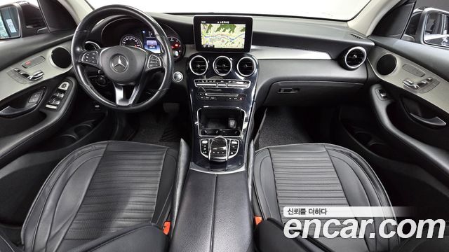 Mercedes-Benz GLC-Class 2016 — photo 7