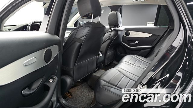 Mercedes-Benz GLC-Class 2016 — photo 11