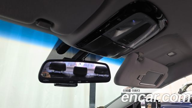 Hyundai Grandeur 2015 — photo 17