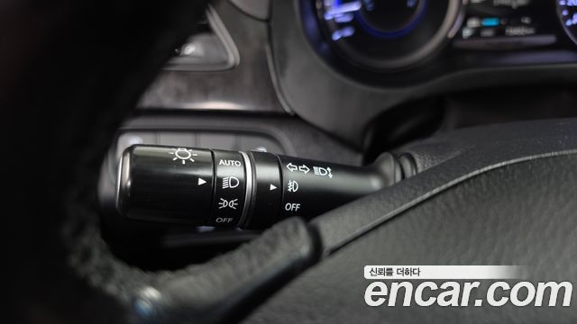 Hyundai Grandeur 2015 — photo 18