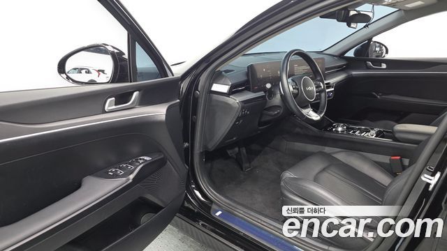 Kia K5 2024 — photo 13