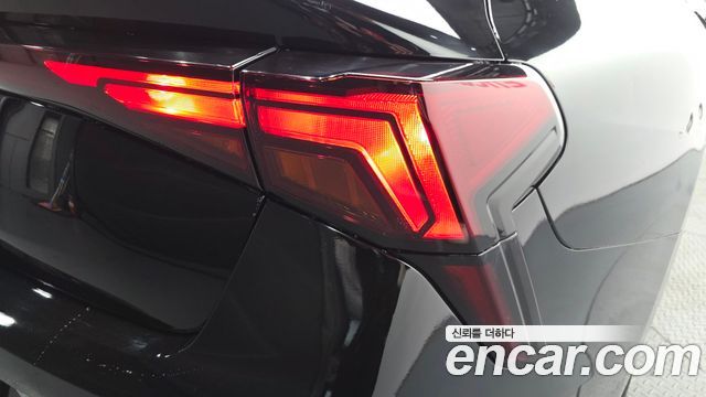 Kia K5 2024 — photo 9