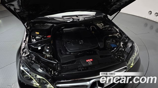 Mercedes-Benz E-Class 2014 — photo 6