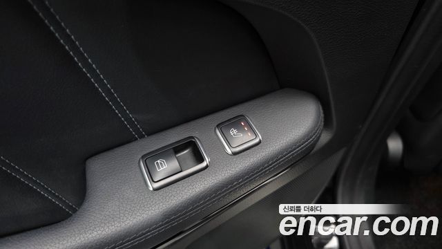 Mercedes-Benz E-Class 2014 — photo 25