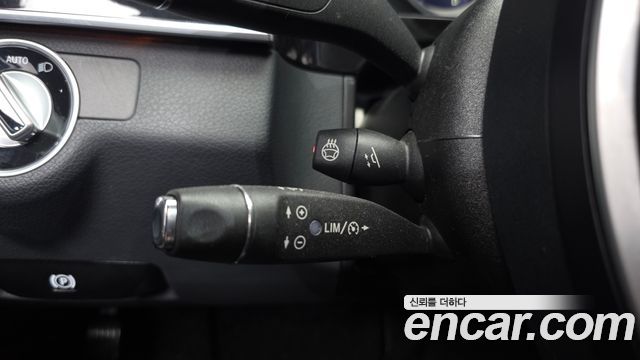 Mercedes-Benz E-Class 2014 — photo 29