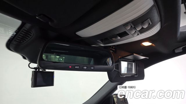 Mercedes-Benz E-Class 2014 — photo 31