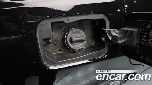 Mercedes-Benz E-Class 2014 — photo 34