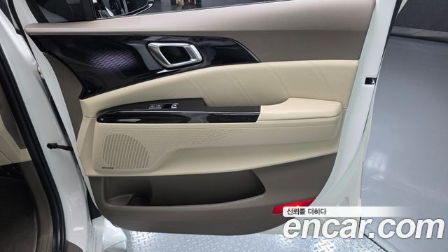 Kia Canival 2021 — photo 14