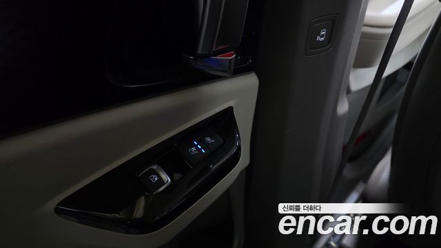 Kia Canival 2021 — photo 30