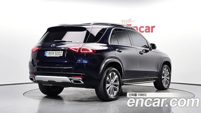 Mercedes-Benz GLE-Class 2022 — photo 2