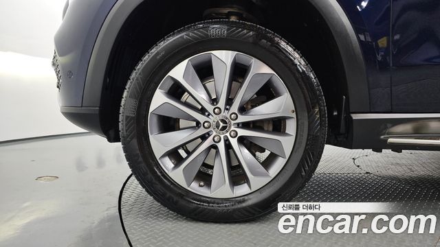 Mercedes-Benz GLE-Class 2022 — photo 5