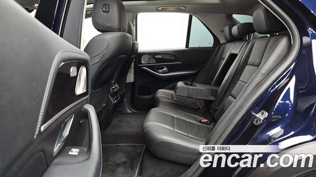 Mercedes-Benz GLE-Class 2022 — photo 11