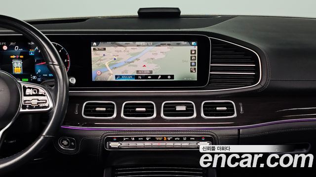 Mercedes-Benz GLE-Class 2022 — photo 14