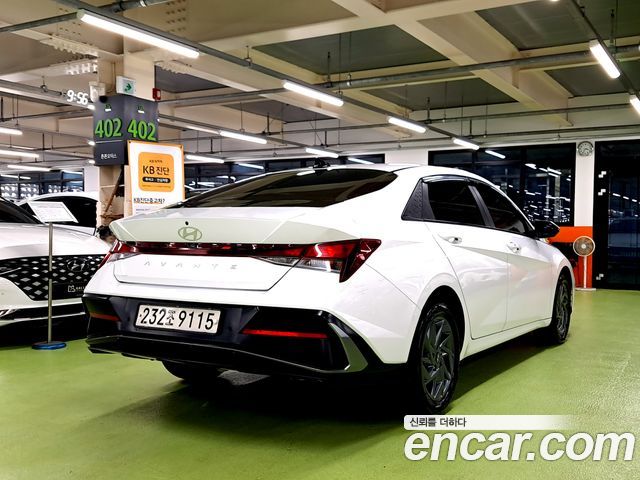 Hyundai AVANTE 2025 — photo 2