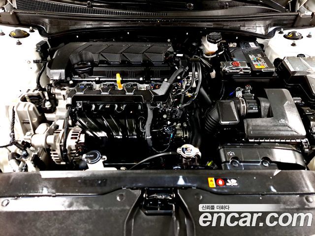 Hyundai AVANTE 2025 — photo 6
