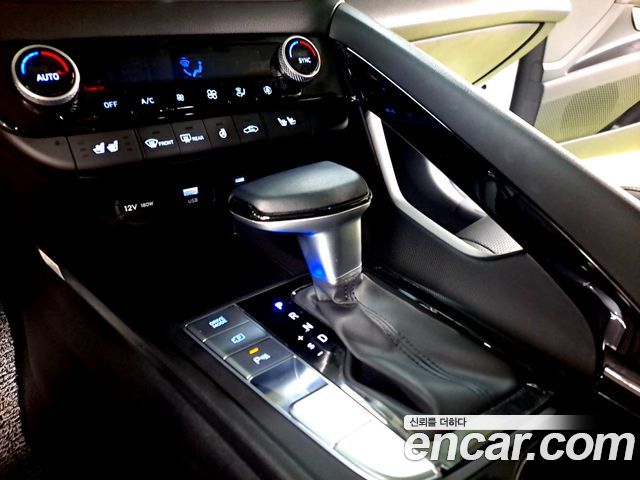 Hyundai AVANTE 2025 — photo 9