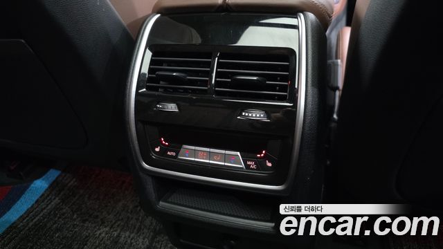 BMW X5 2022 — photo 25