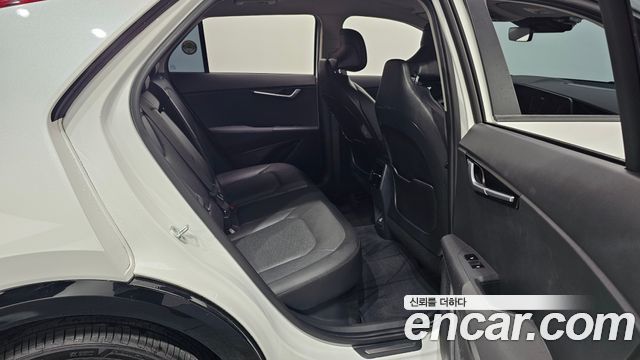 Kia Niro 2022 — photo 17