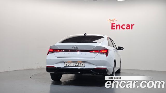 Hyundai AVANTE 2023 — photo 4
