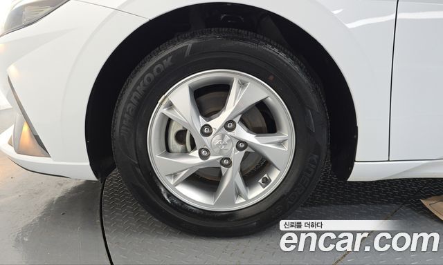 Hyundai AVANTE 2023 — photo 5