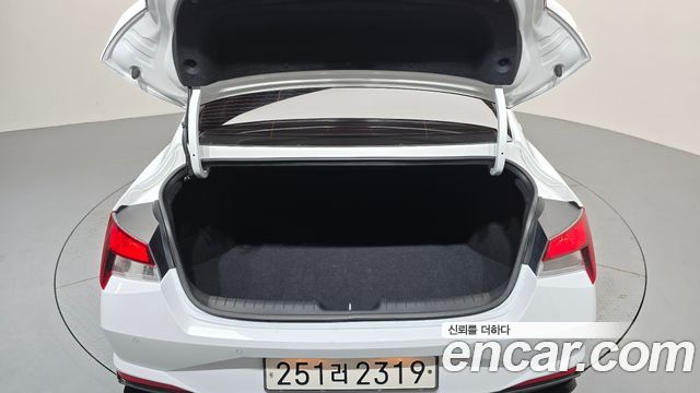 Hyundai AVANTE 2023 — photo 21