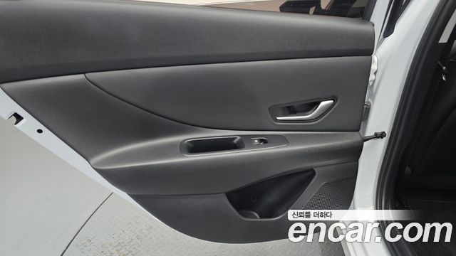 Hyundai AVANTE 2023 — photo 15