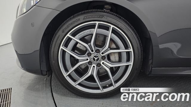 Mercedes-Benz E-Class 2022 — photo 5