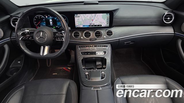 Mercedes-Benz E-Class 2022 — photo 7