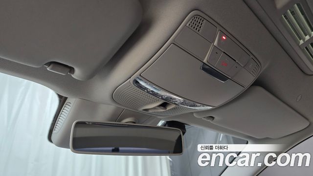 Mercedes-Benz E-Class 2018 — photo 28