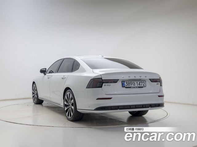 Volvo S90 2026 — photo 4