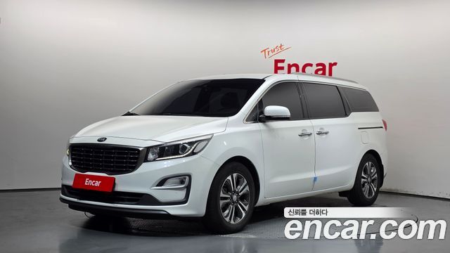Kia Canival 2019 — photo 1