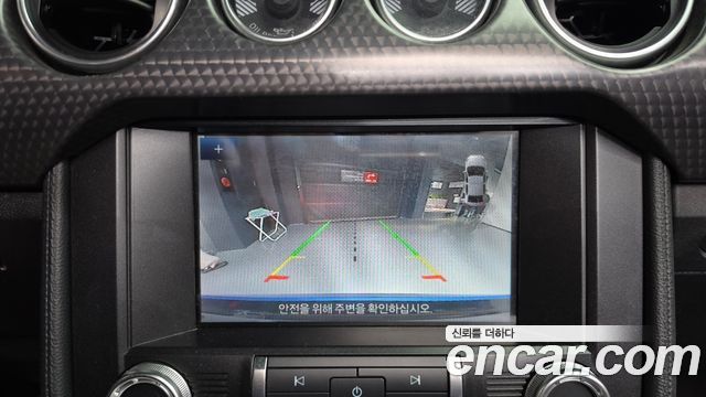 Kia Canival 2019 — photo 16