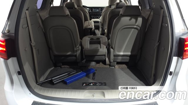 Kia Canival 2019 — photo 20