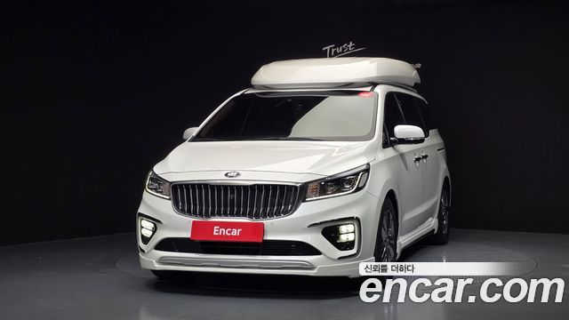 Kia Canival 2020 — photo 3