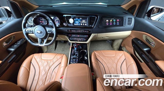 Kia Canival 2020 — photo 7