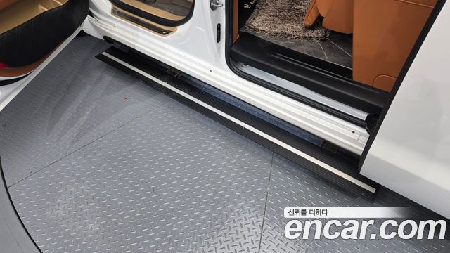 Kia Canival 2020 — photo 17