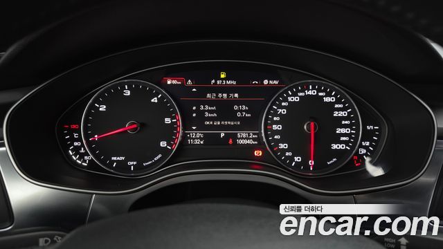 Audi A6 2018 — photo 11