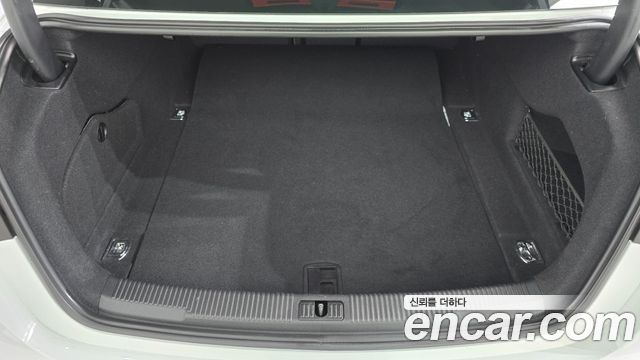 Audi A6 2018 — photo 22